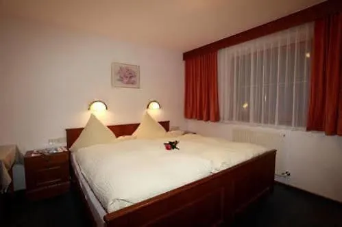 The Crystal Vaya Unique Otel Sölden 0*,  Avusturya